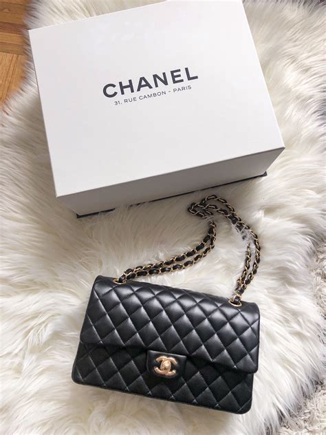 chanel bag cost to make